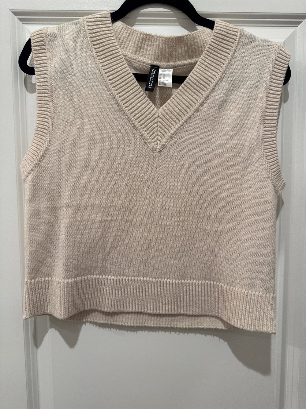 Divided Cream V-Neck Knit Sweater Vest
